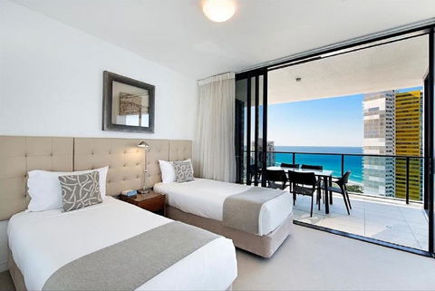 Oracle Resort Broadbeach - Gclr - New Castle Tourism 3