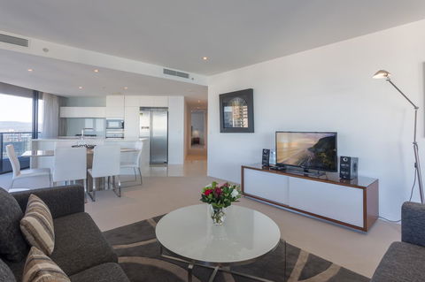 Oracle Resort Broadbeach - Gclr - New Castle Tourism 7