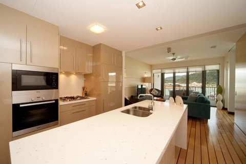 The Boathouse Apartments - Newcastle Accommodation 11