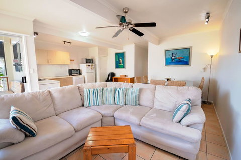 Airlie Apartments - Newcastle Accommodation 10