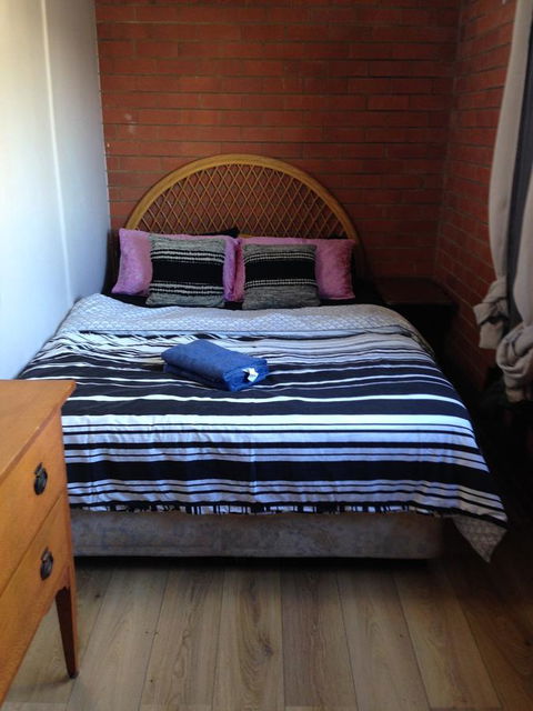 XYL Pets Friendly Seaside Boutique Guesthouse - New Castle Tourism 20