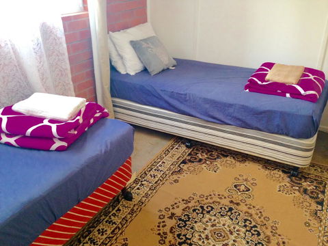 XYL Pets Friendly Seaside Boutique Guesthouse - New Castle Tourism 8