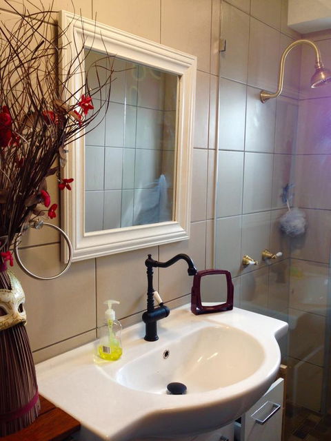 XYL Pets Friendly Seaside Boutique Guesthouse - New Castle Tourism 1