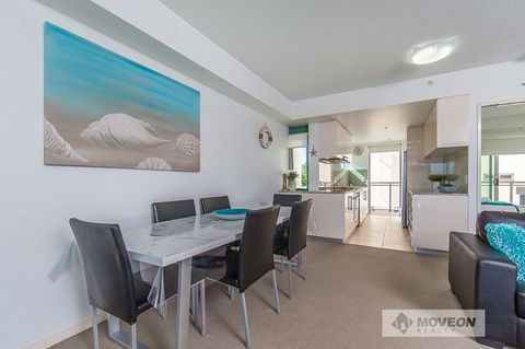 Proximity Waterfront Apartments - New Castle Tourism 27