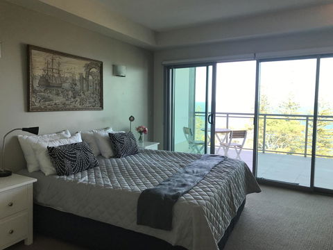 Proximity Waterfront Apartments - New Castle Tourism 21