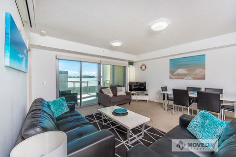 Proximity Waterfront Apartments - New Castle Tourism 25