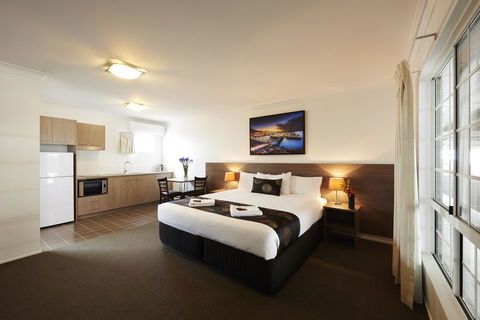 Takalvan Motel - New Castle Tourism 0