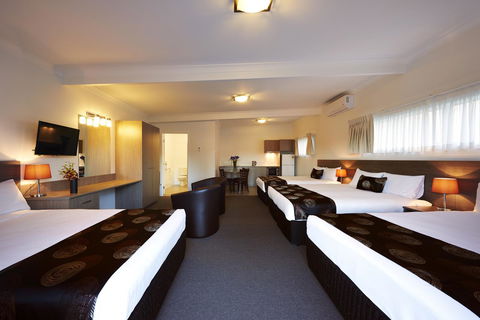 Takalvan Motel - New Castle Tourism 3