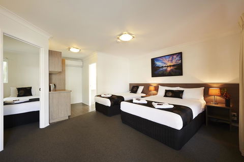 Takalvan Motel - New Castle Tourism 1