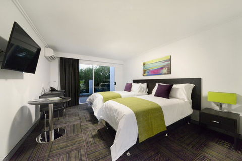 Mackay Oceanside Central Hotel Official - Newcastle Accommodation 25