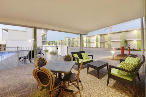 Mackay Oceanside Central Hotel Official - Newcastle Accommodation 19
