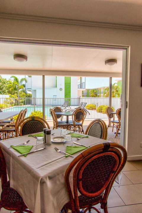 Mackay Oceanside Central Hotel Official - Newcastle Accommodation 6