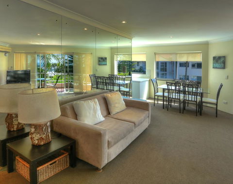 Le Beach Apartments - Newcastle Accommodation 4
