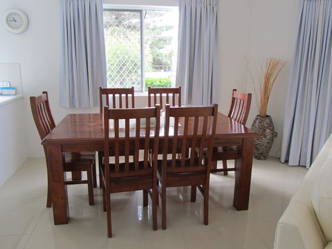 Le Beach Apartments - Newcastle Accommodation 19