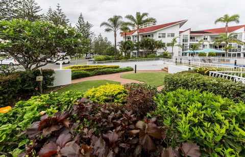 Le Beach Apartments - Newcastle Accommodation 12