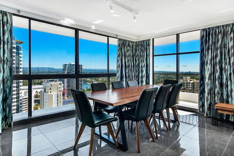 ULTIQA Beach Haven On Broadbeach - New Castle Tourism 30