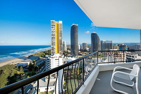 ULTIQA Beach Haven On Broadbeach - New Castle Tourism 8