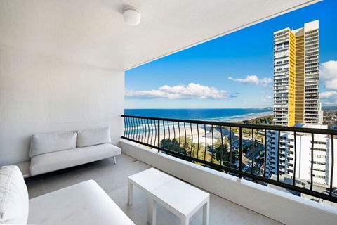 ULTIQA Beach Haven On Broadbeach - New Castle Tourism 1