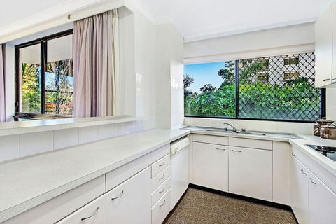 ULTIQA Beach Haven On Broadbeach - New Castle Tourism 36