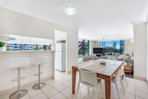 ULTIQA Beach Haven On Broadbeach - New Castle Tourism 23