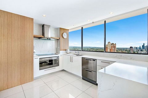 ULTIQA Beach Haven On Broadbeach - New Castle Tourism 15