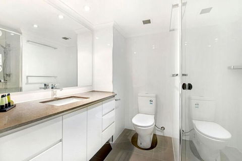 ULTIQA Beach Haven On Broadbeach - New Castle Tourism 40