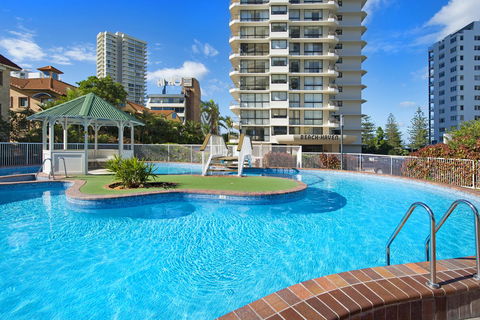 ULTIQA Beach Haven On Broadbeach - New Castle Tourism 0