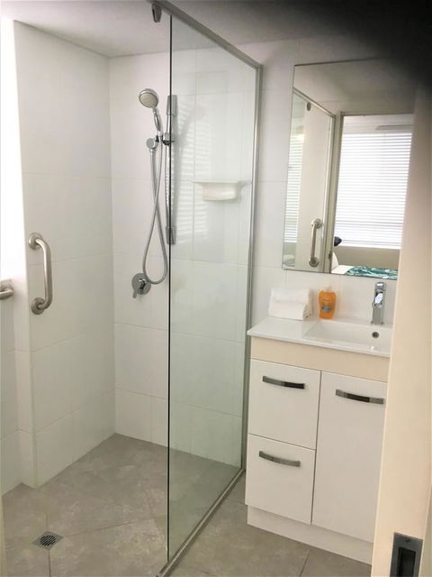 Oceania On Burleigh Beach - Newcastle Accommodation 36