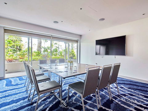 Novotel Cairns Oasis Resort - New Castle Tourism 44
