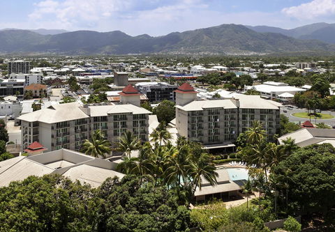 Novotel Cairns Oasis Resort - New Castle Tourism 38