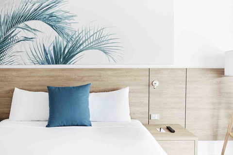 Novotel Cairns Oasis Resort - New Castle Tourism 10