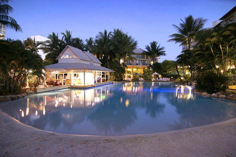 Novotel Cairns Oasis Resort - New Castle Tourism 28