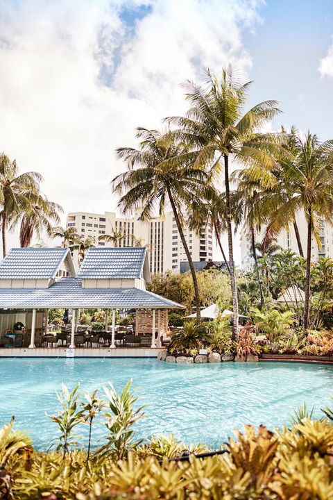 Novotel Cairns Oasis Resort - New Castle Tourism 4
