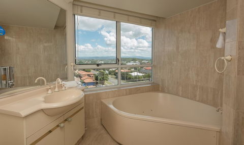 2nd Avenue Beachside Apartments - Newcastle Accommodation 8