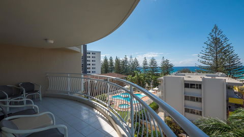 2nd Avenue Beachside Apartments - Newcastle Accommodation 3