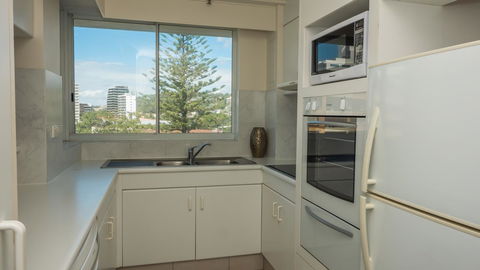 2nd Avenue Beachside Apartments - Newcastle Accommodation 10