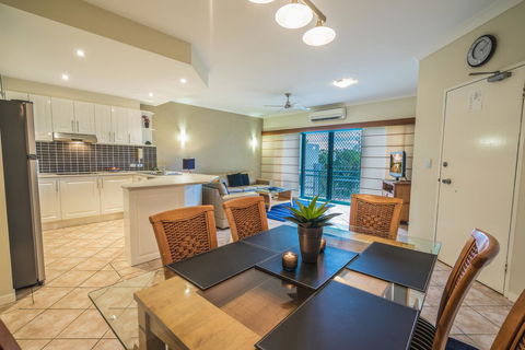 Currumbin Sands On The Beach - Newcastle Accommodation 21