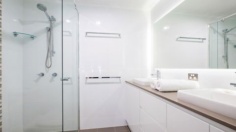 Currumbin Sands On The Beach - Newcastle Accommodation 25