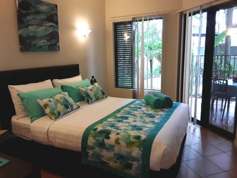 Jackies Holiday Apartment - New Castle Tourism 5
