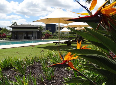 Waterfront Resort Villa With Buggy - New Castle Tourism 24