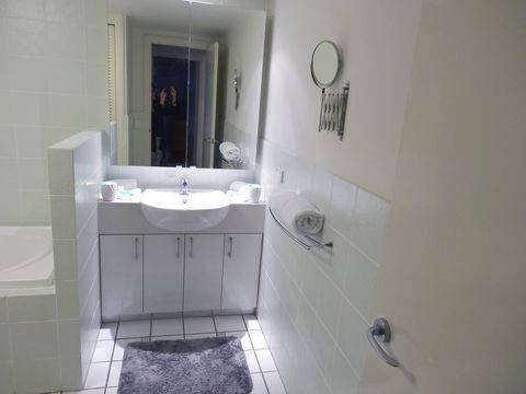 Waterfront Resort Villa With Buggy - New Castle Tourism 13