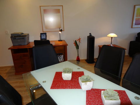 Waterfront Resort Villa With Buggy - New Castle Tourism 8