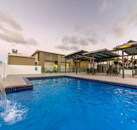 Echelon Apartments Yeppoon - Newcastle Accommodation