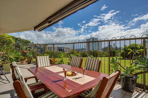 Gemini Court Holiday Apartments - Newcastle Accommodation 3