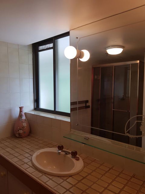 Gemini Court Holiday Apartments - Newcastle Accommodation 39