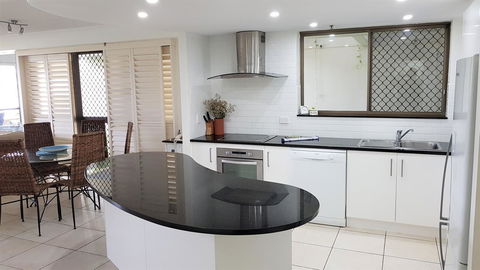 Gemini Court Holiday Apartments - Newcastle Accommodation 18