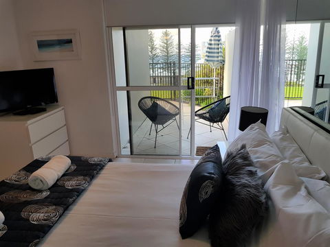 Gemini Court Holiday Apartments - Newcastle Accommodation 33