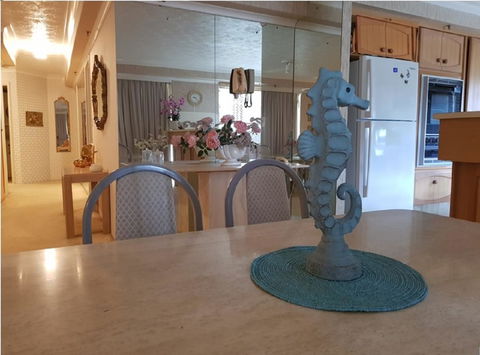 Gemini Court Holiday Apartments - Newcastle Accommodation 37
