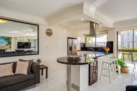 Gemini Court Holiday Apartments - Newcastle Accommodation 7