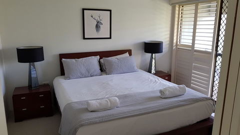 Gemini Court Holiday Apartments - Newcastle Accommodation 16